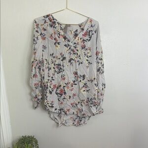 Floral V-Neck Blouse - Gray and Pink
